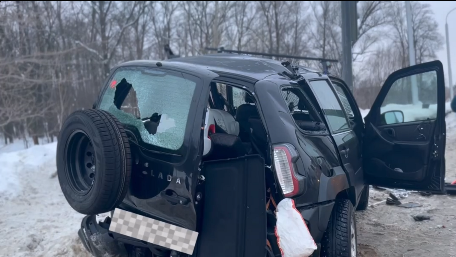 В Уфе водитель «Лады Нивы» погиб в ДТП с «Шкодой»