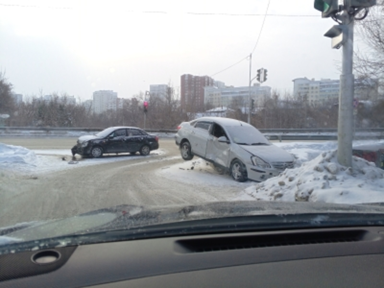 В Башкирии в ДТП с вахтовым автобусом погиб человек