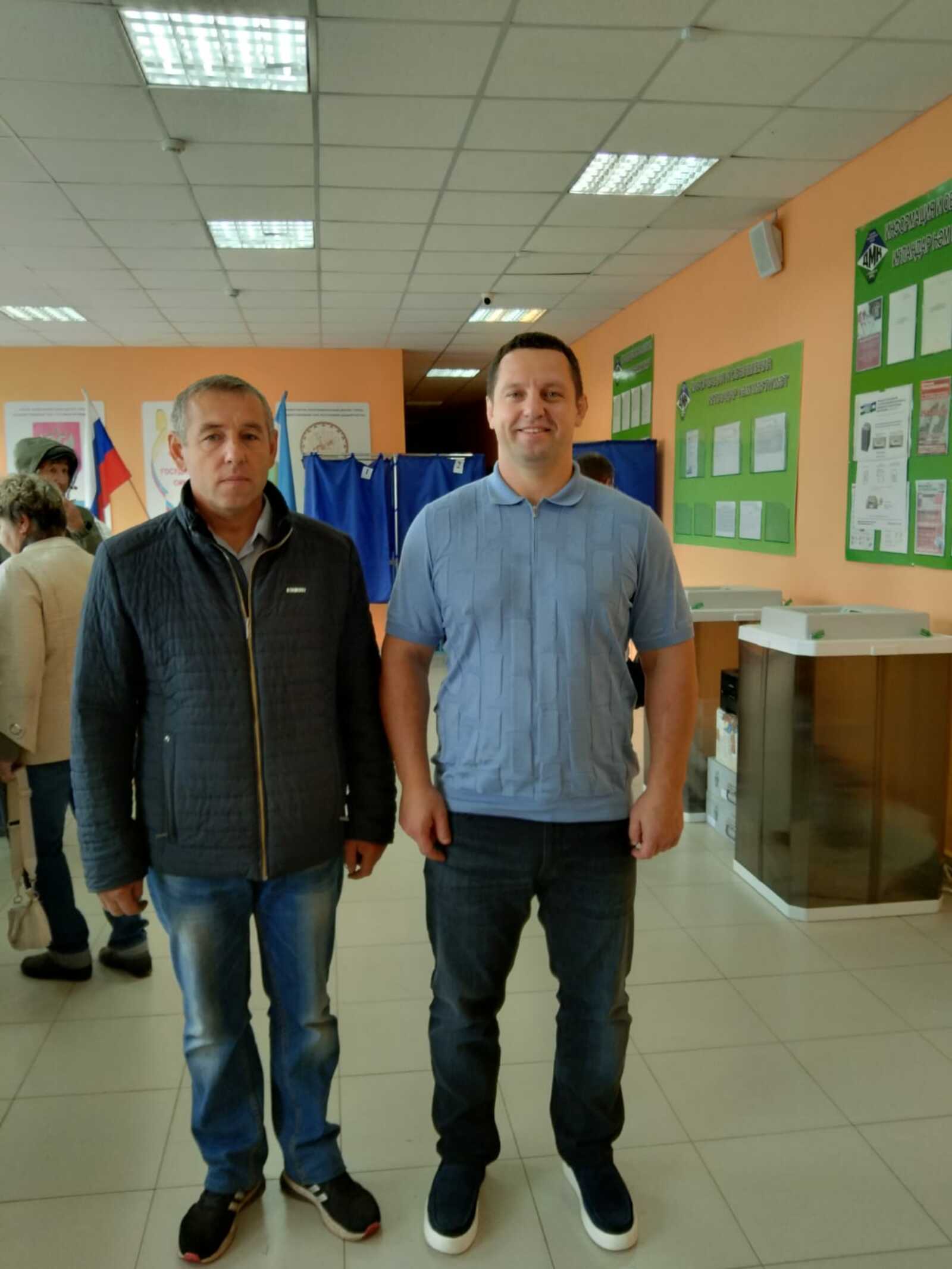 Антон Матренин, кандидат в депутаты на избирательном участке встретился с избирателями