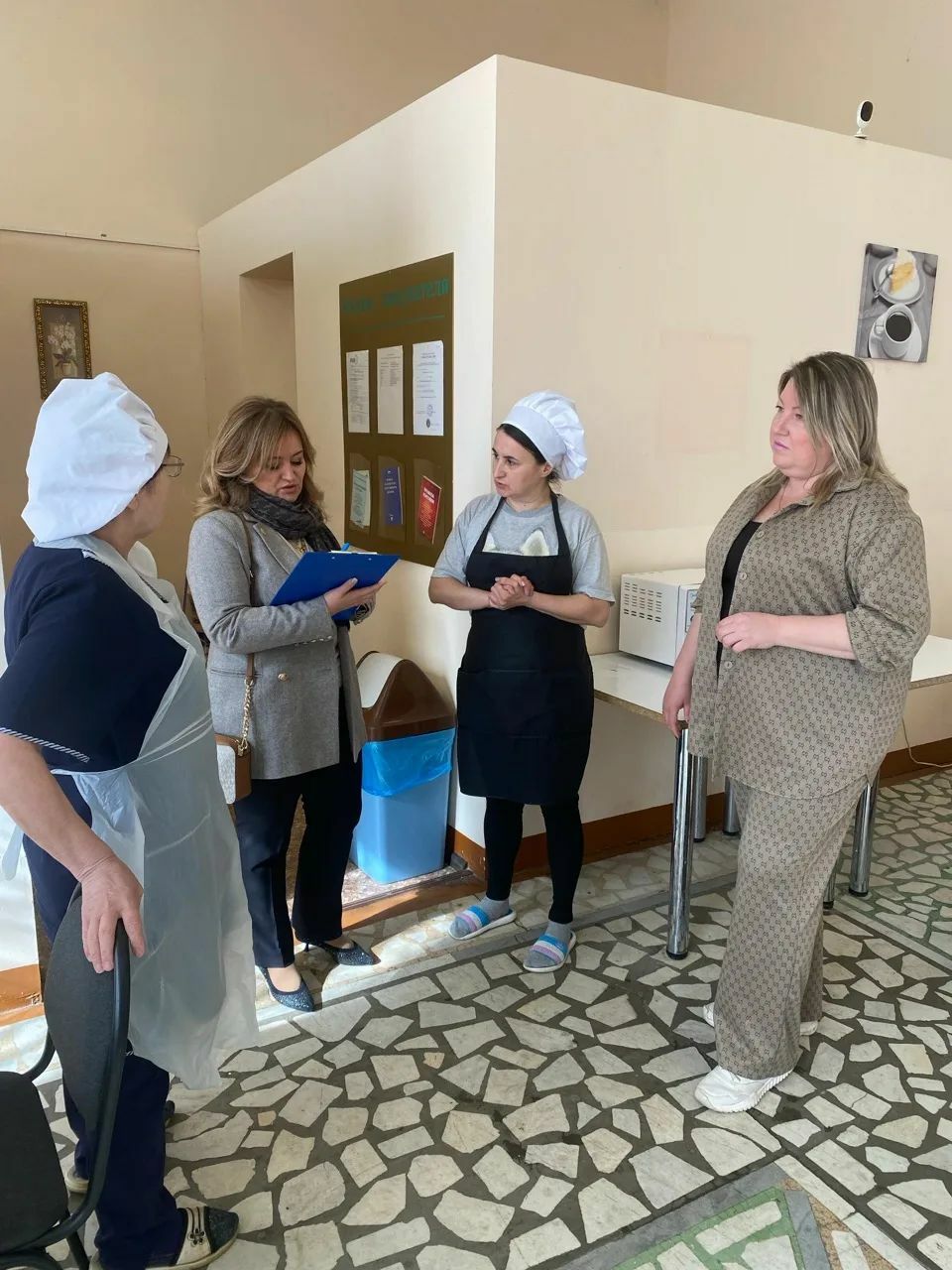 Общественная палата Башкирии начала опрос родителей учеников начальной школы