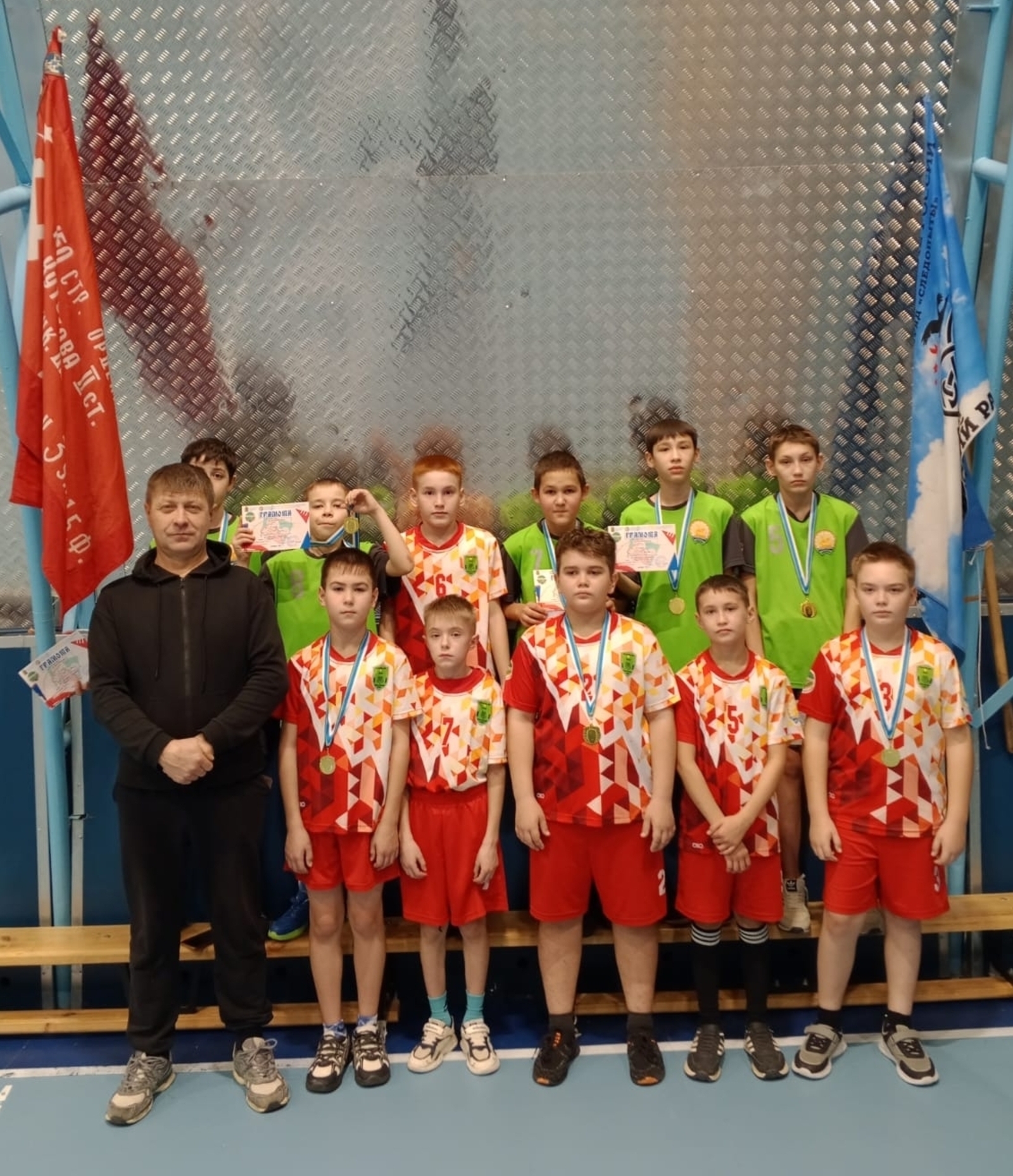 В посёлке Горноуральский, Свердловская область, прошёл турнир по мини-лапте