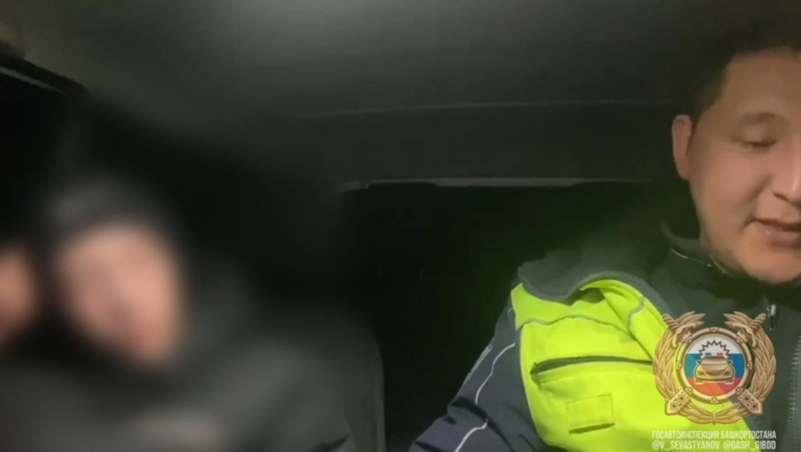 В Башкирии подросток на ВАЗ застрял в сугробе, пытаясь уйти от полиции