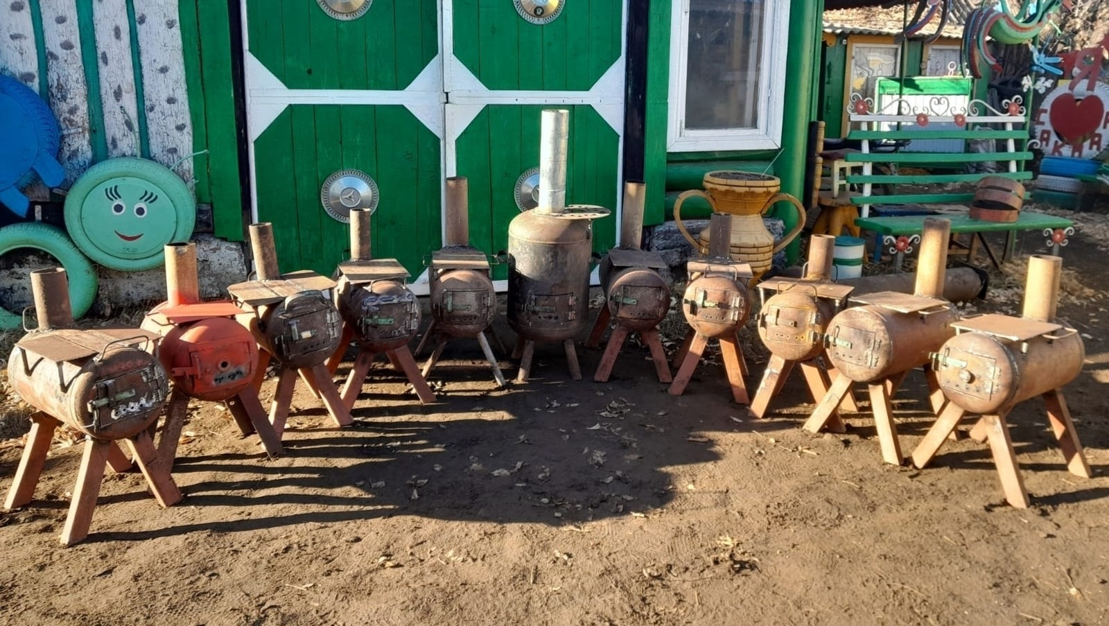 Волонтеры из деревни в Башкирии изготовили блиндажные печи для бойцов