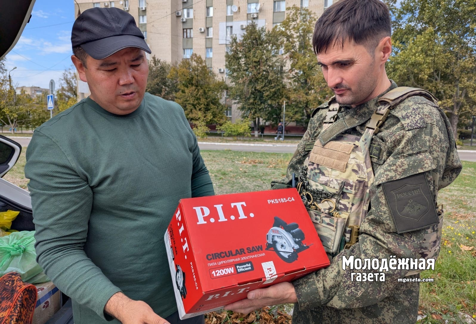 Журналисты Уфы отправили посылки бойцам в Запорожскую область