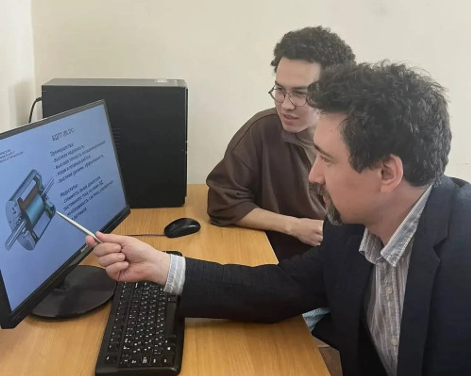 Студент Межвузовского кампуса Уфы создал электропривод для реабилитации раненых