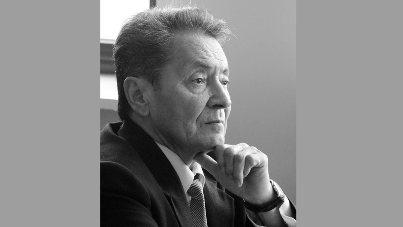 В Уфе простились с видным историком, профессором Иреком Акмановым